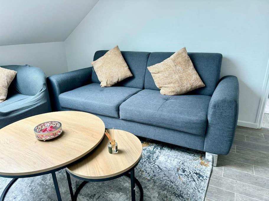 Superbe Appartement Tres Calme Et Confortable Reims Bagian luar foto